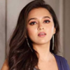 Article image for: Tejasswi Prakash wins the best actress award for <i class="tbold">naagin 6</i>; Karan Kundrra praises her