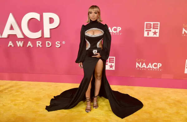 Elise Neal Photos