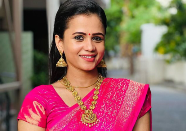 Manimegalai Wallpapers