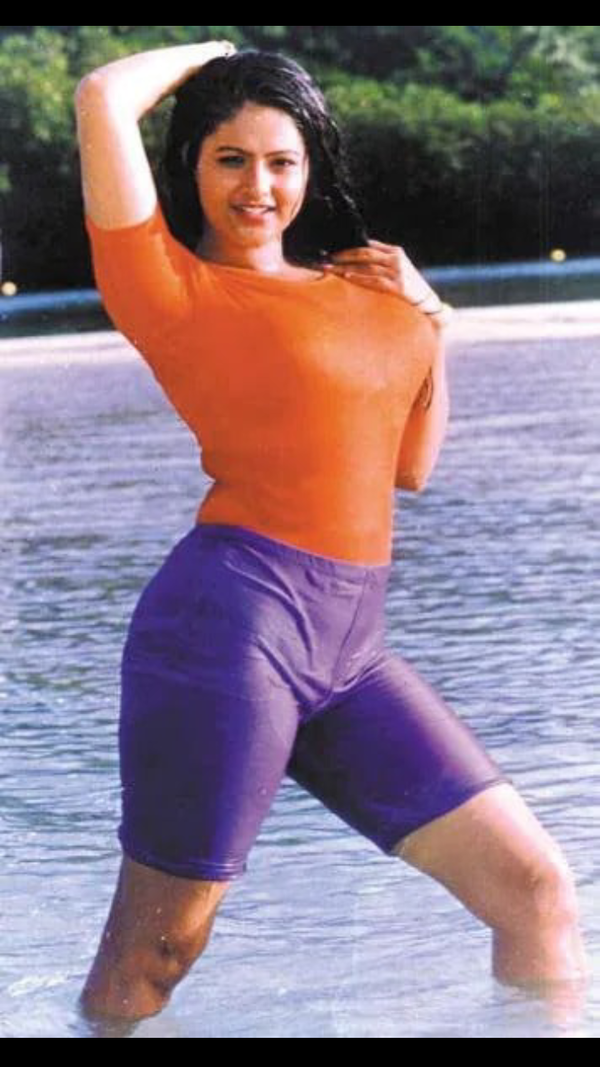 Raasi Images