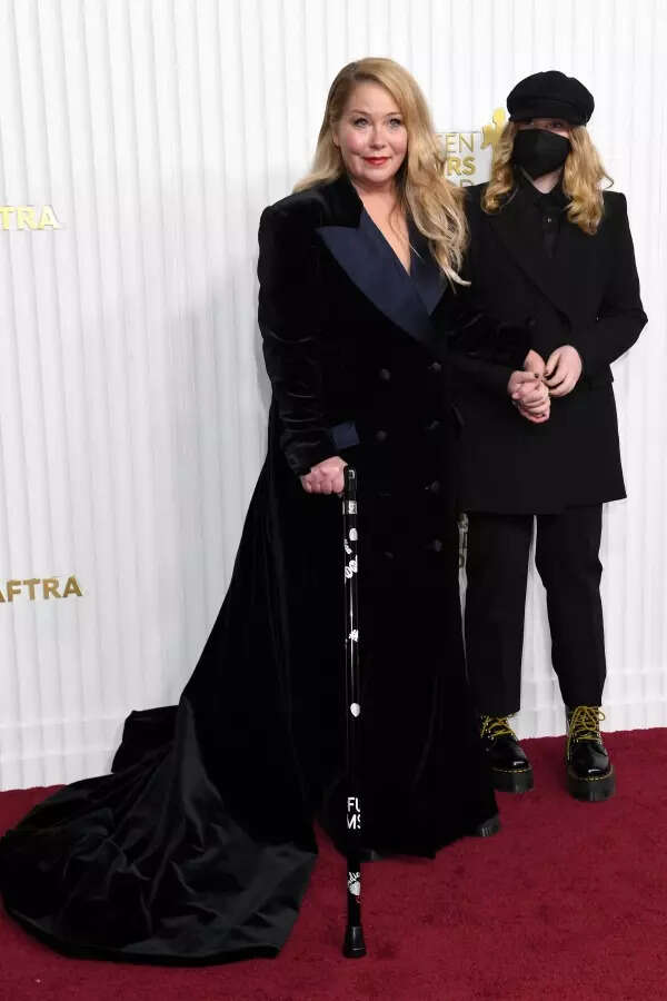 Christina Applegate Images