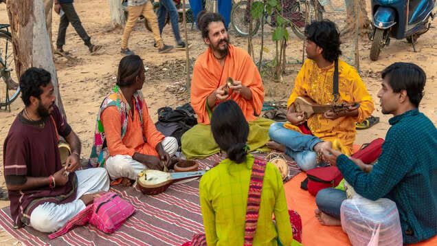 Celebrate Holi the Bolpur-Shantiniketan way