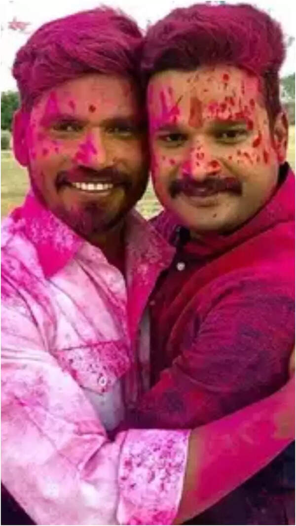 Pravesh Lal Yadav Images