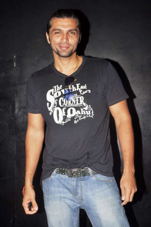 Chetan Hansraj Stills
