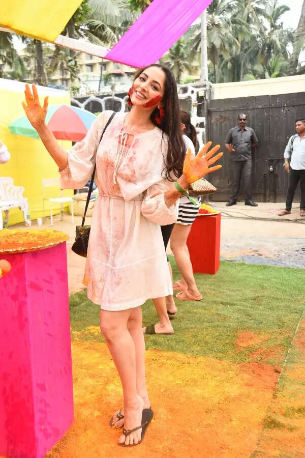 Zoya Afroz