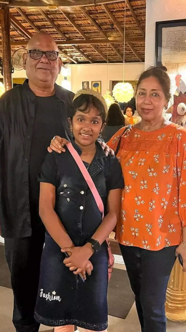 Shashi Kaushik Pictures