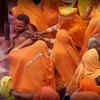 Article image for: Huranga Holi: women tear off men's clothes, beat them with sticks in <i class="tbold">vrindavan</i>