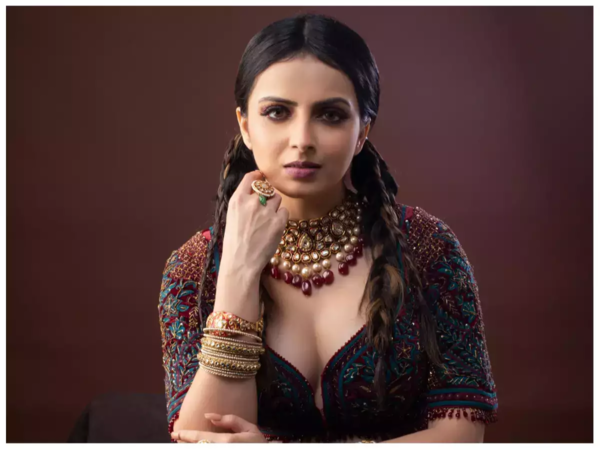 Shrenu Parikh Photos