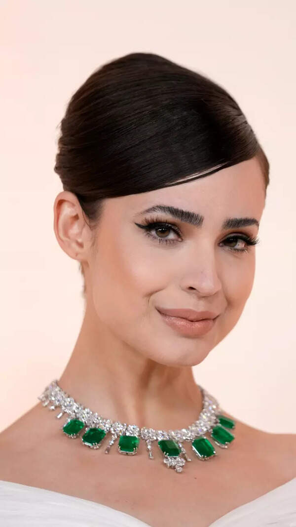 Sofia Carson Photos