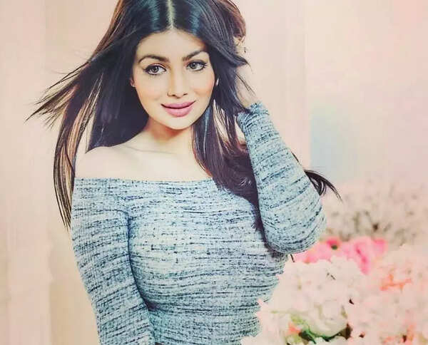Ayesha Takia Images