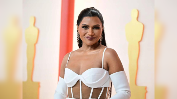 Mindy Kaling looked gorgeous in a white corseted gown