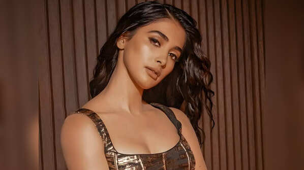 <strong>Pooja Hegde</strong>