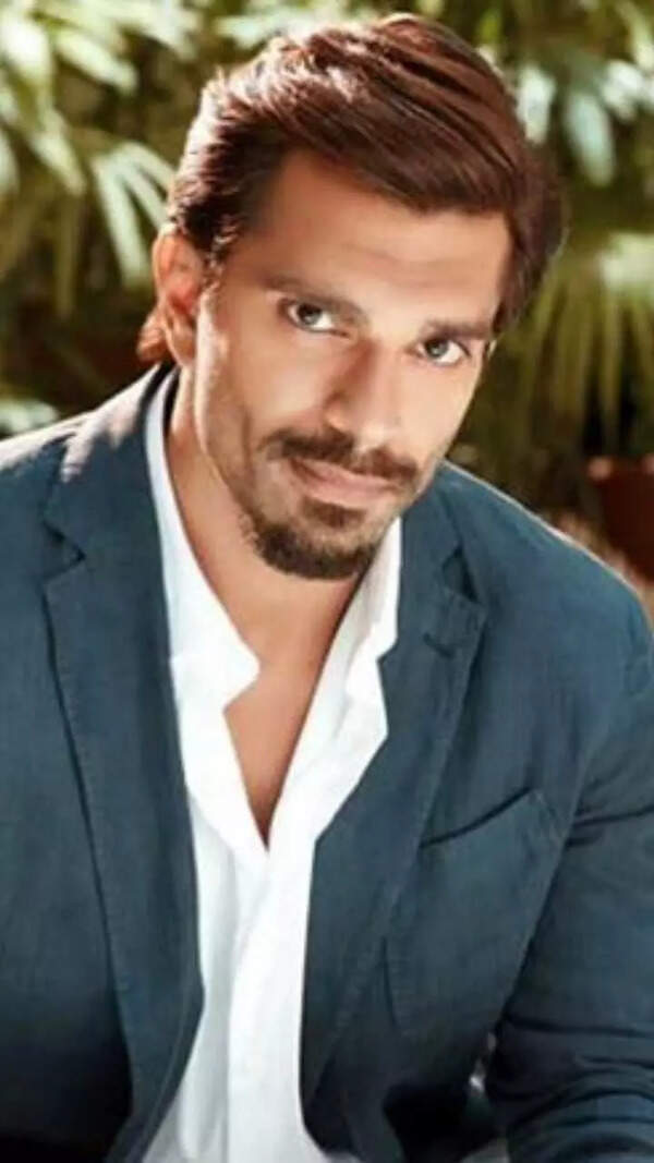 Karan Singh Grover Wallpapers