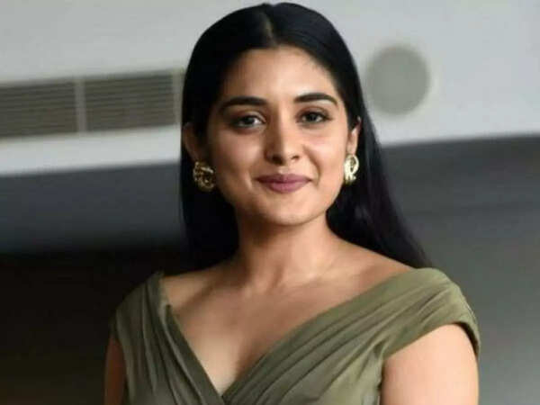 Nivetha Thomas Images