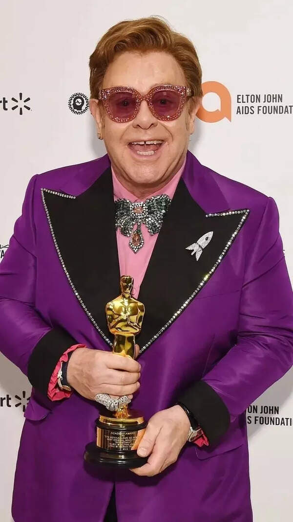 Elton John Pictures