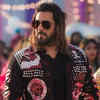 <i class="tbold">bhaijaan</i>