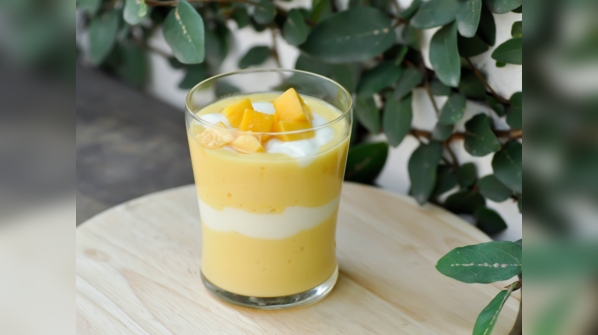 How to make mango oats smoothie