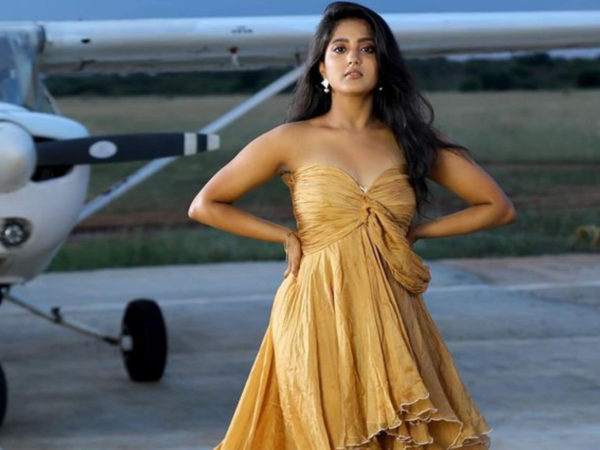 Ulka Gupta Pictures