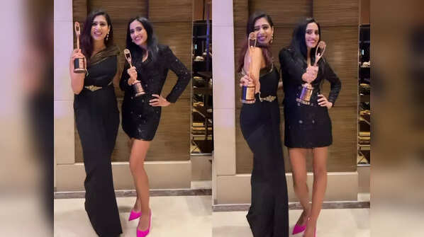 Vineeta Singh and Ghazal Alagh win an award