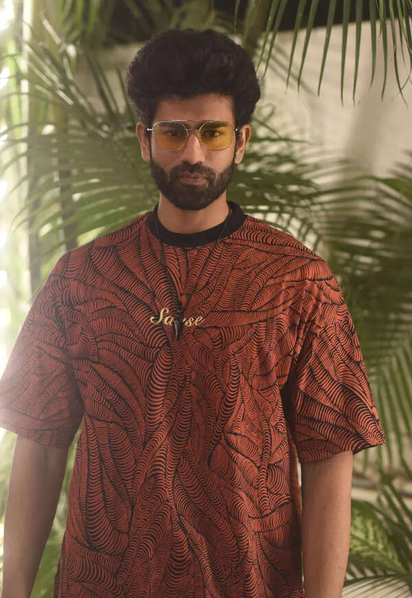 Mukesh Ravi Images