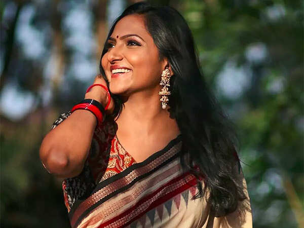 Manasa Joshi Images
