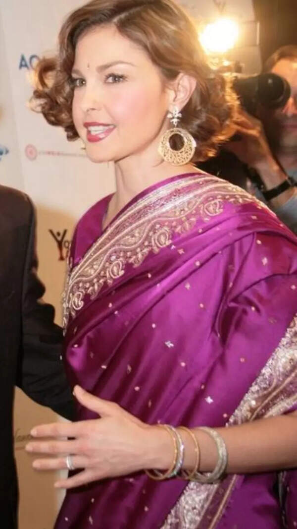 Ashley Judd Pictures