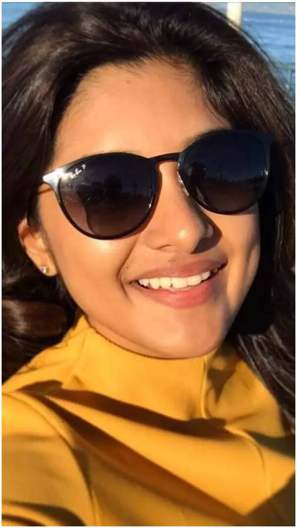 Nivetha Thomas