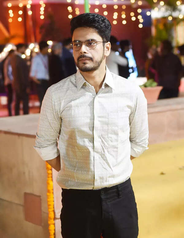 Shaunak Sen Images