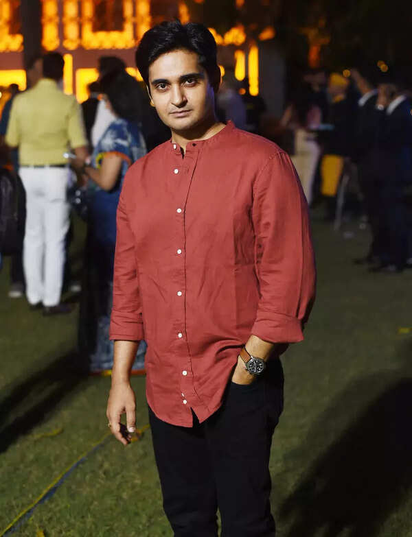 Anant Vidhaat Photos