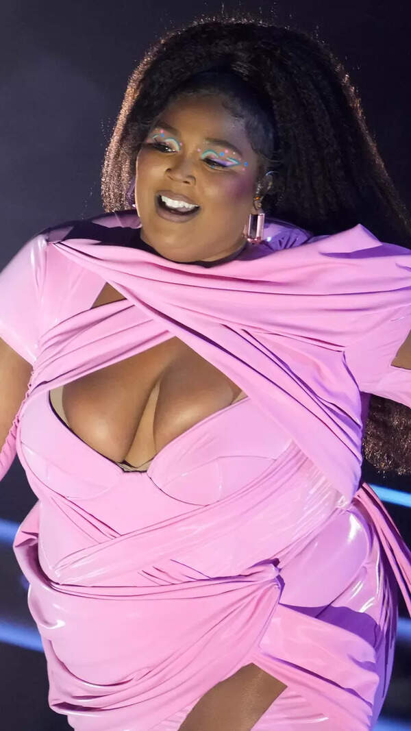 Lizzo Pictures