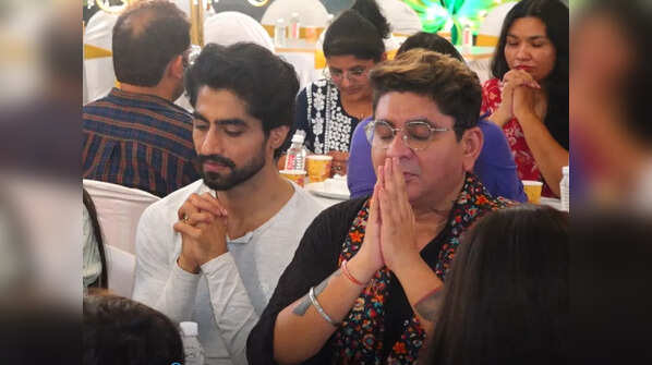 Praying before Iftari