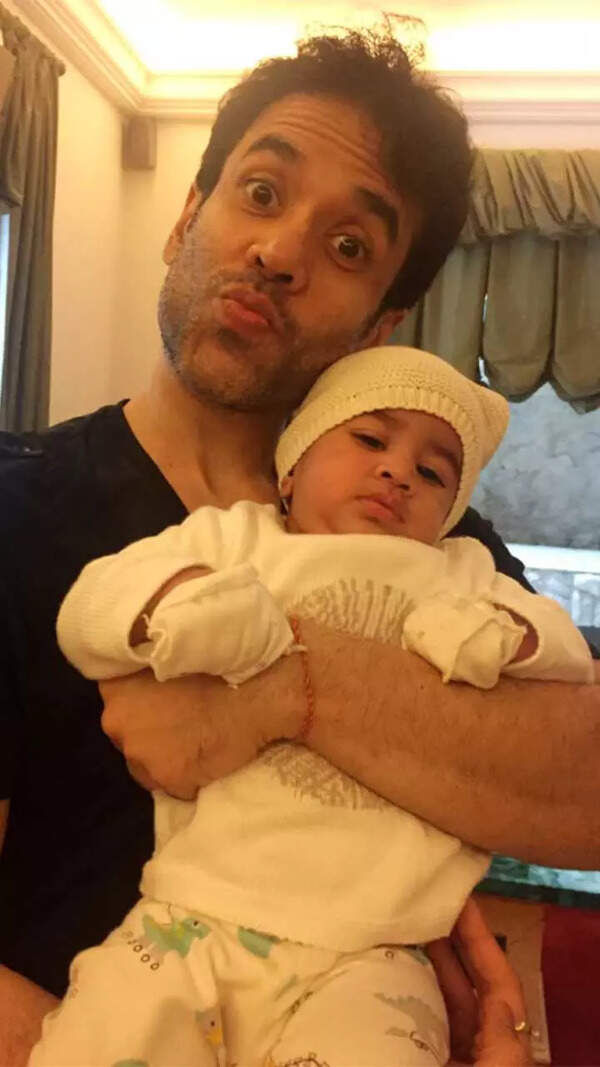 Tusshar Kapoor Wallpapers