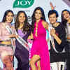 Article image for: Click here to see the latest images of <i class="tbold">rhea singha</i>