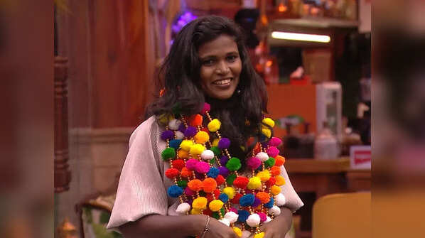 Gopika again - Best Kallakkarachil