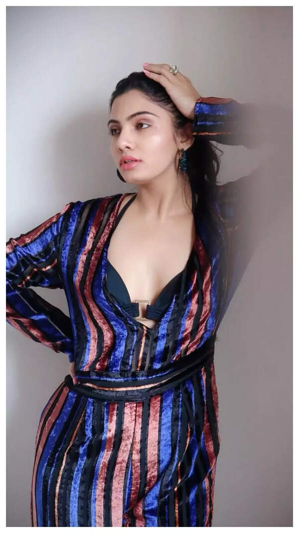 Avani Modi Photos