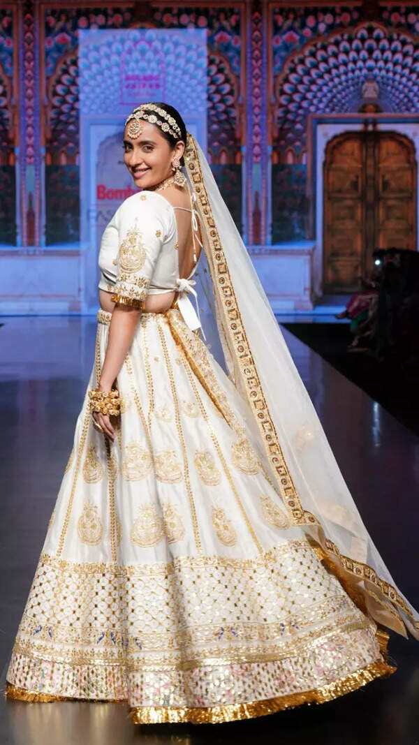 Akansha Ranjan Pictures