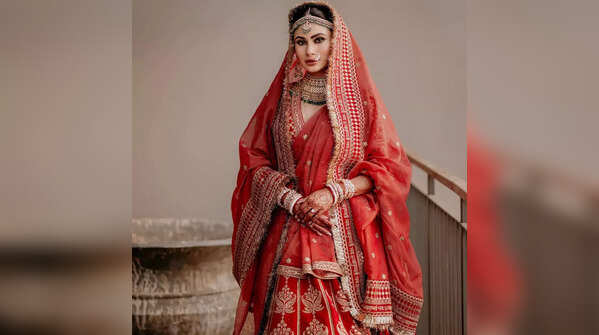 Mouni Roy