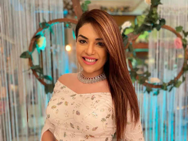 Anjum Fakih Wallpapers