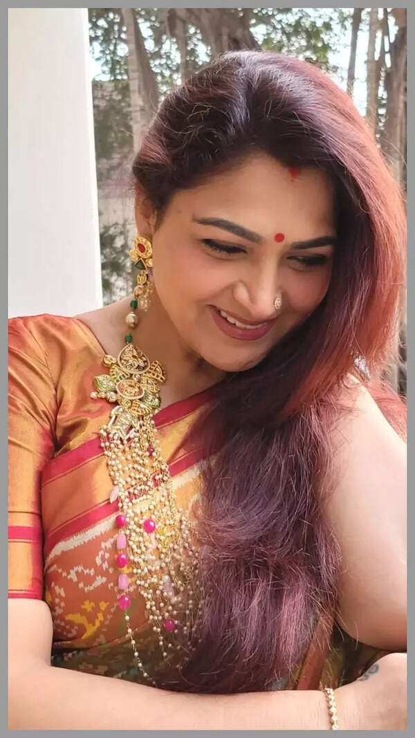 Khushboo Images