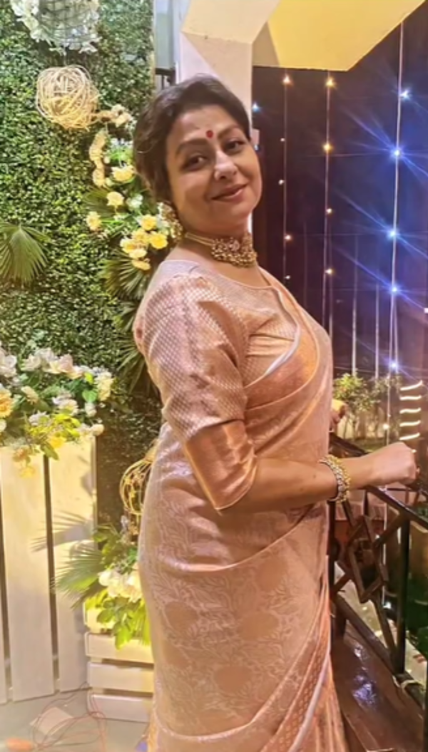 Jaya Bhattacharya Pictures