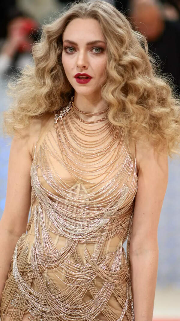 Amanda Seyfried Photos