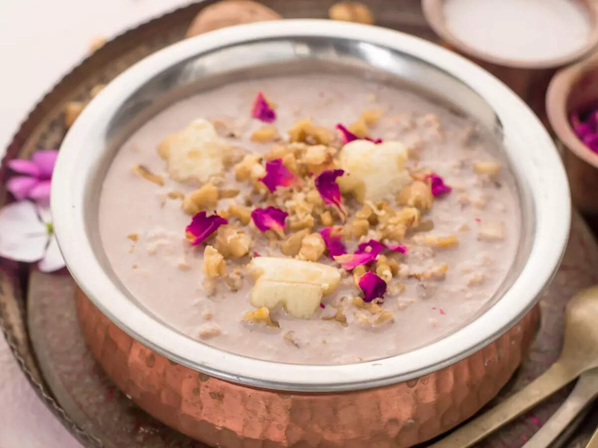 Walnut and Banana Kheer Recipe