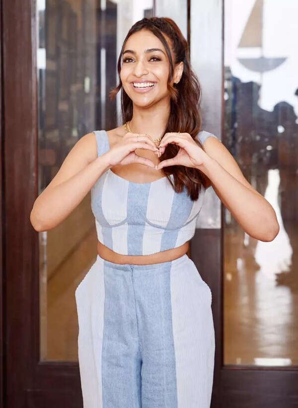 Amrin Qureshi Photos