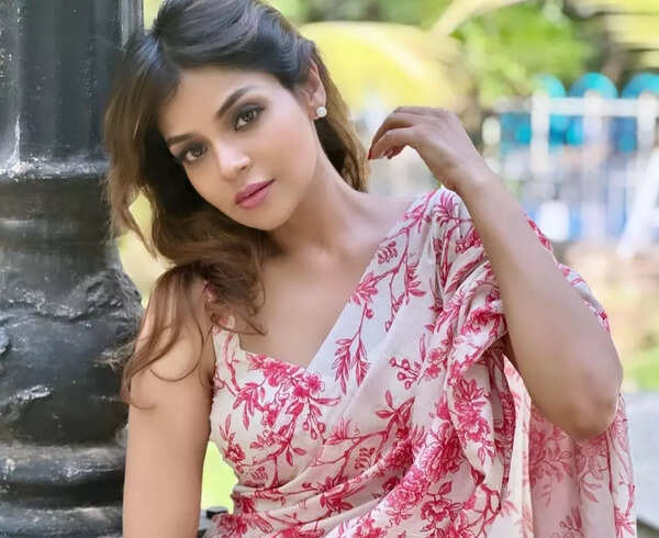Arunima Ghosh Photos