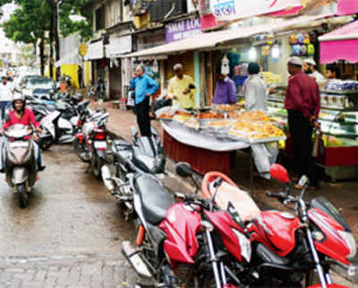Civic body, residents join hands to revamp footpaths in Mahim