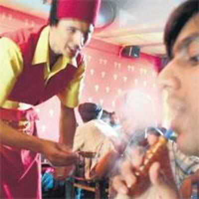 Mayor wants to '˜smoke out' hookahs from city