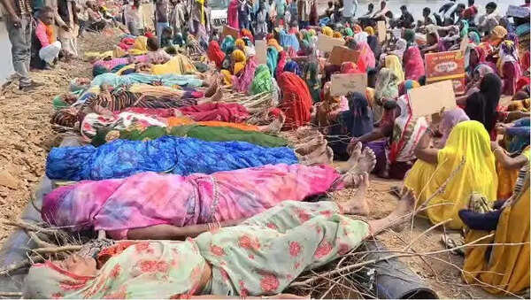 Tribal women in MP lie on ‘funeral pyres’ to oppose river linking project