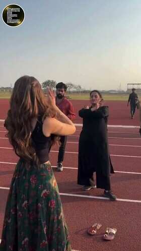Rasha Thadani shoots barefoot for classical number