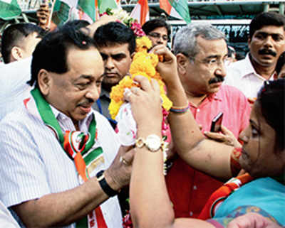 Bandra East: Congress, Sena keep one eye on MIM