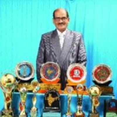 Mulund resident finds his way into Limca Book of Records